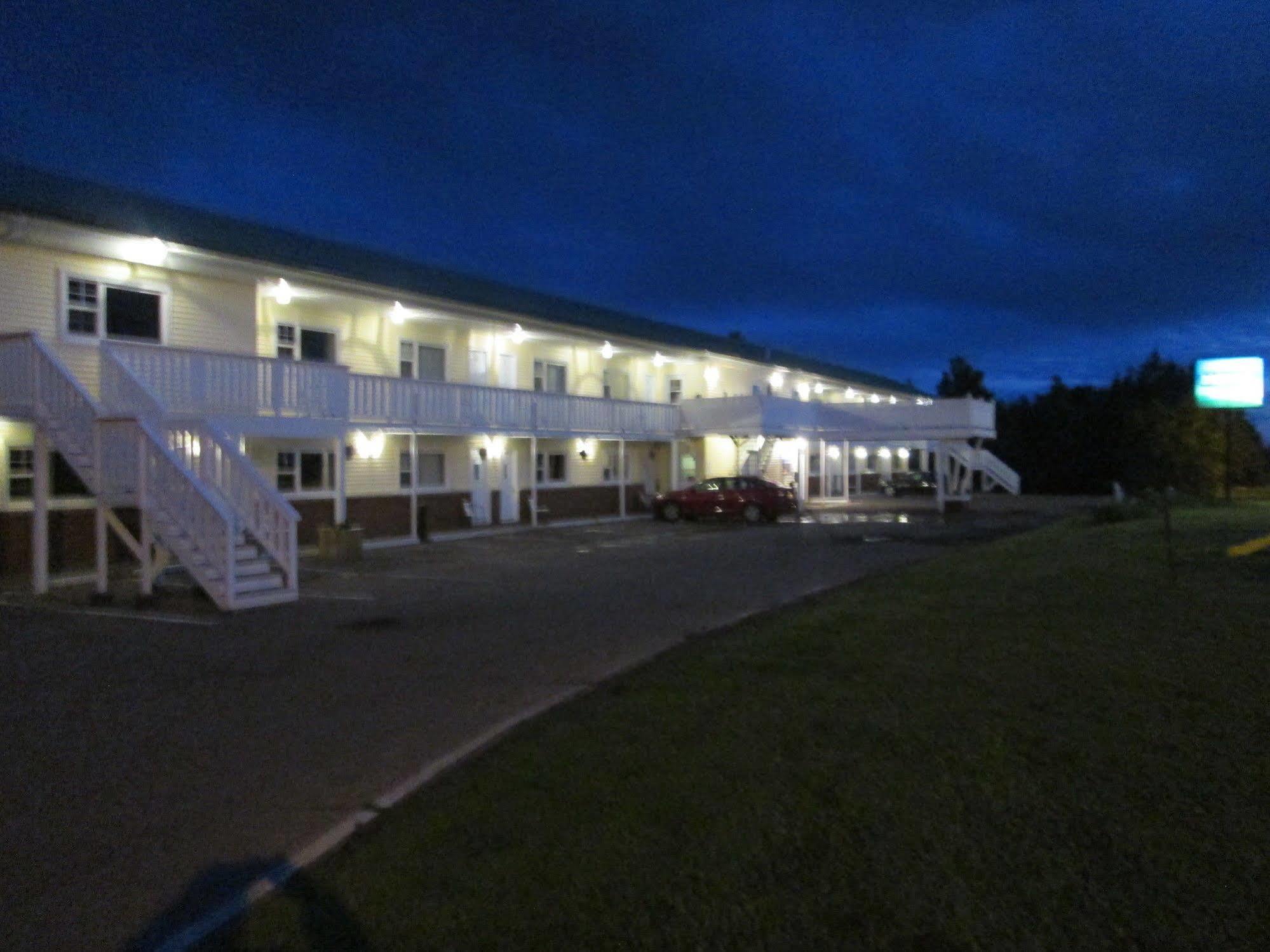 Scenic Motel Moncton Esterno foto
