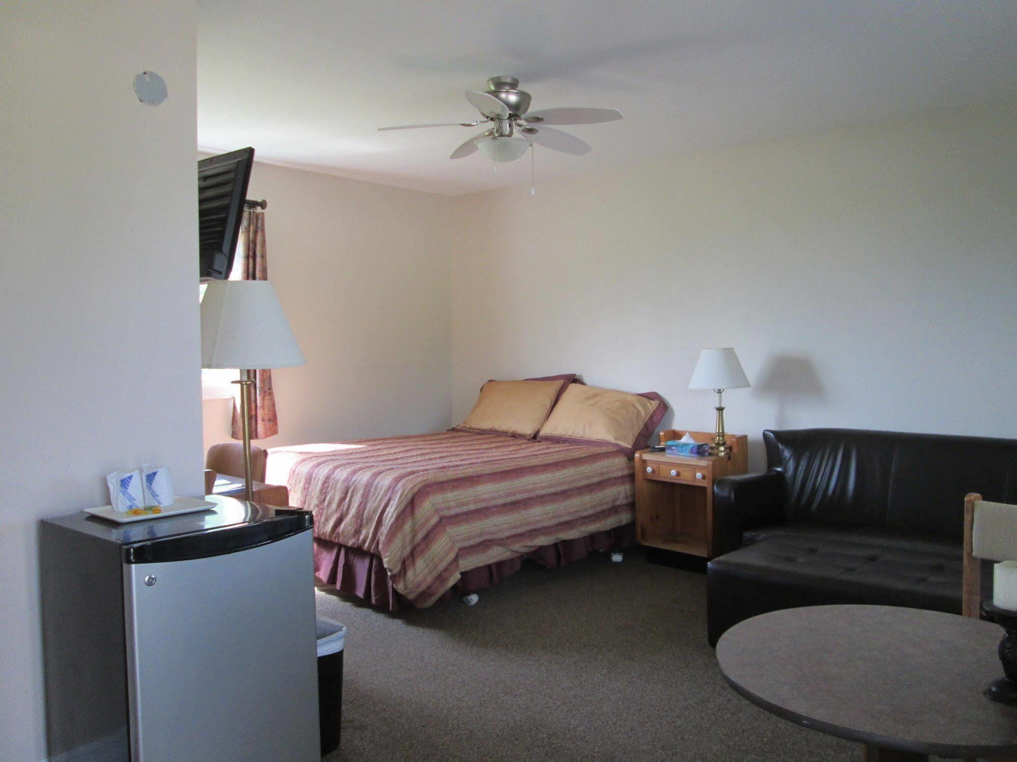 Scenic Motel Moncton Esterno foto